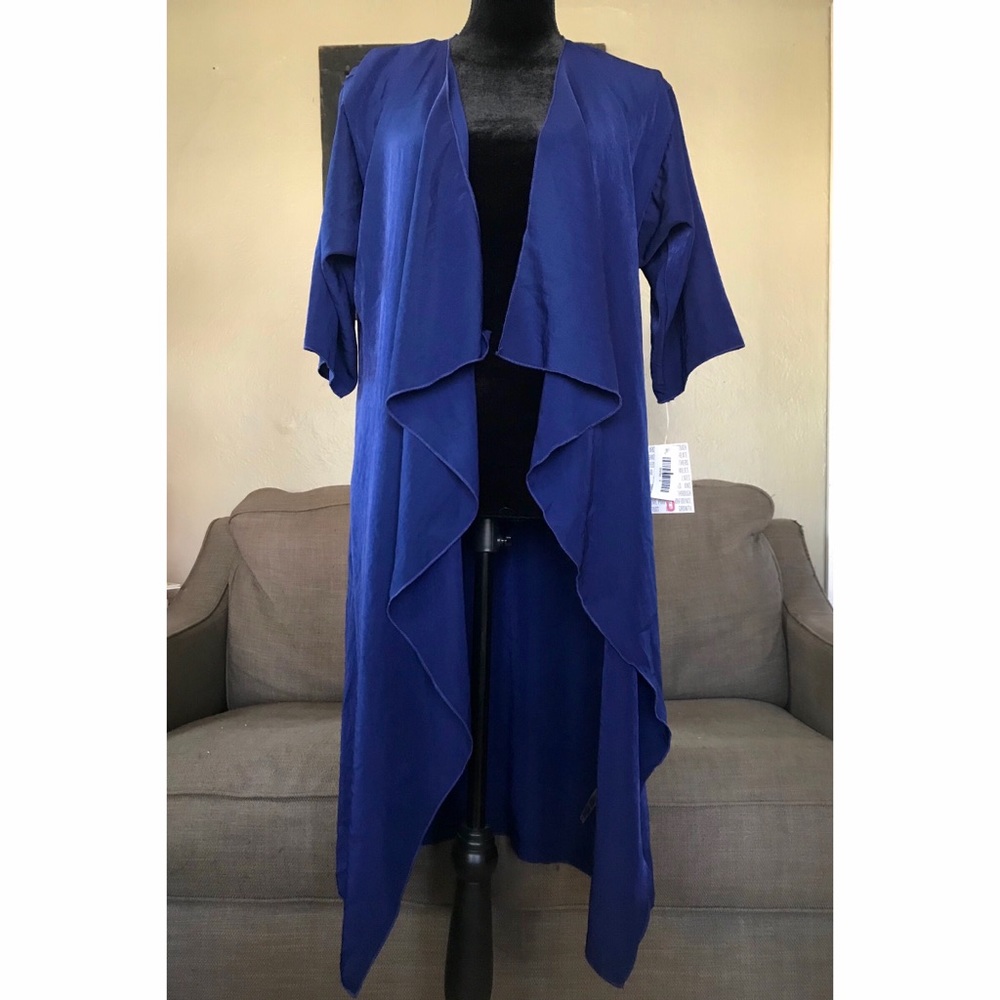 NWT Gorgeous Navy Blue Lularoe Shirley Kimono